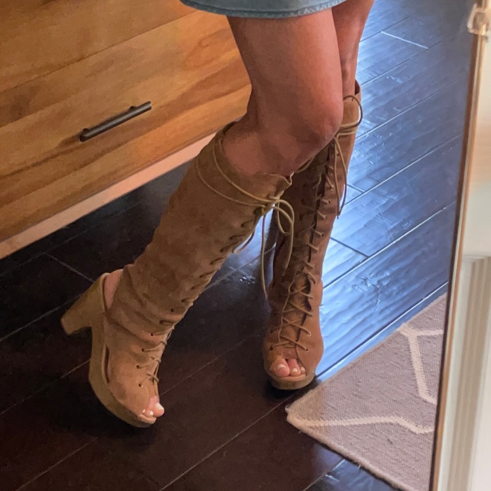 Jeffery Campbell boot.